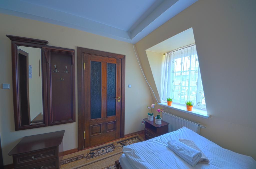 Dworek Katarzynki Kobylnica  Ngoại thất bức ảnh